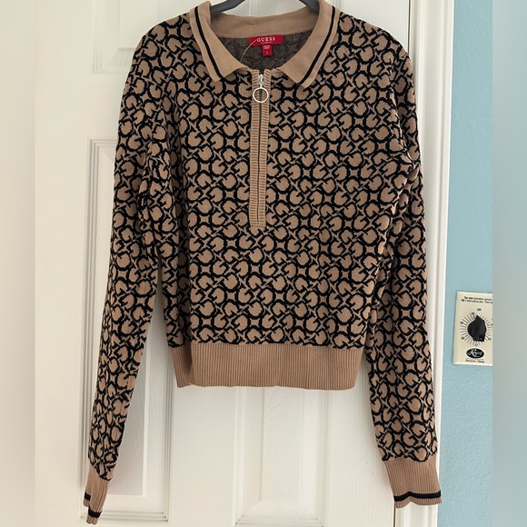 Guess Logo Black and Tan Zip Front Sweater size Large - Picture 1 of 5
